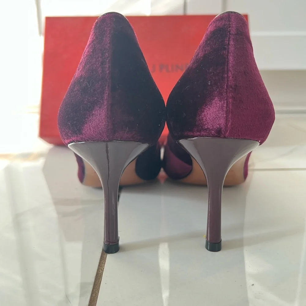 Women’s Donald J Pliner chianti velvet heels size 8. - Picture 3 of 5